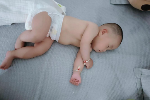 伊春宝宝口水多怎么回事