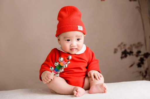 伊春怀孕肚子饿了就想吐